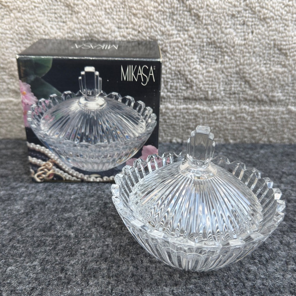 Mikasa Marquette Covered Candy Box Ribbed Crystal Trinket Dish QQ056/576 Japan